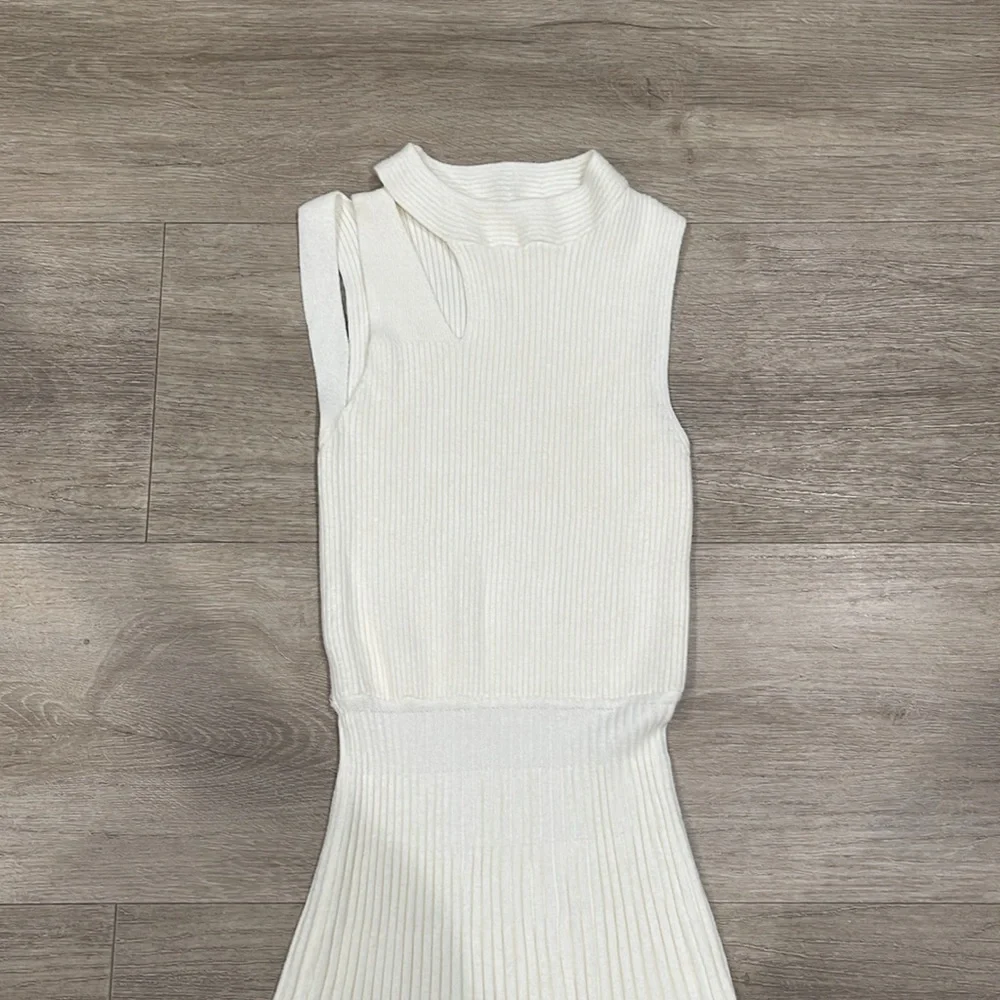 Commense Vanilla Cutout Rib Midi Sweater Dress - Picture 7 of 8